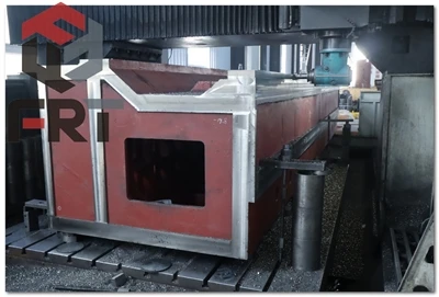 Gia công đúc máy nghiền cột di chuyển lớn 13M